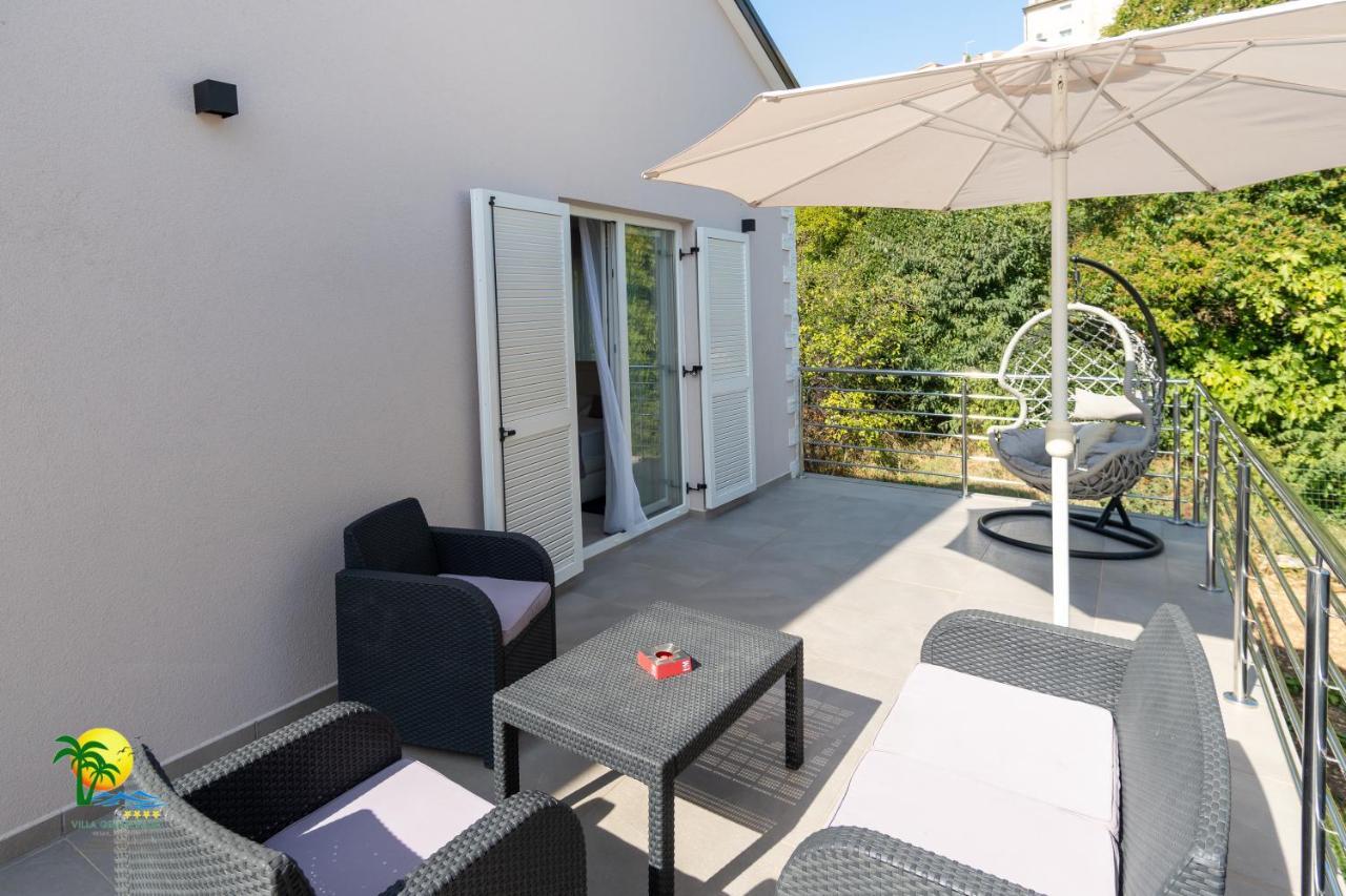 Villa Green Palm Vrsar Exterior photo
